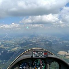 Flugwegposition um 13:18:39: Aufgenommen in der Nähe von Regensburg, Deutschland in 1408 Meter